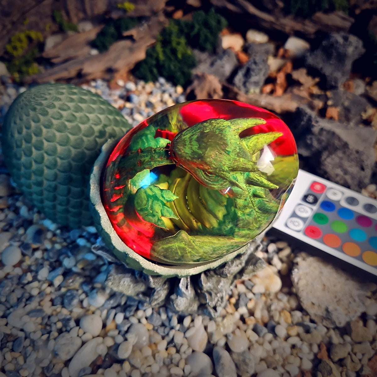 Green dragon egg lamp glowing red