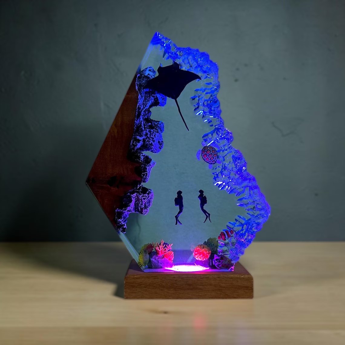Manta ray resin lamp glowing blue and violet